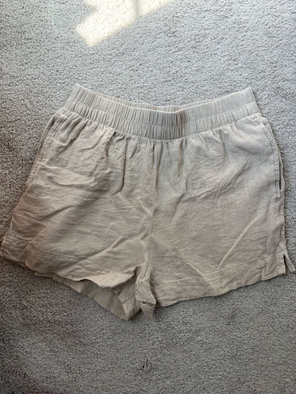 Old Navy Women's Light Tan Elastic-Waist Linen Shorts NWOT